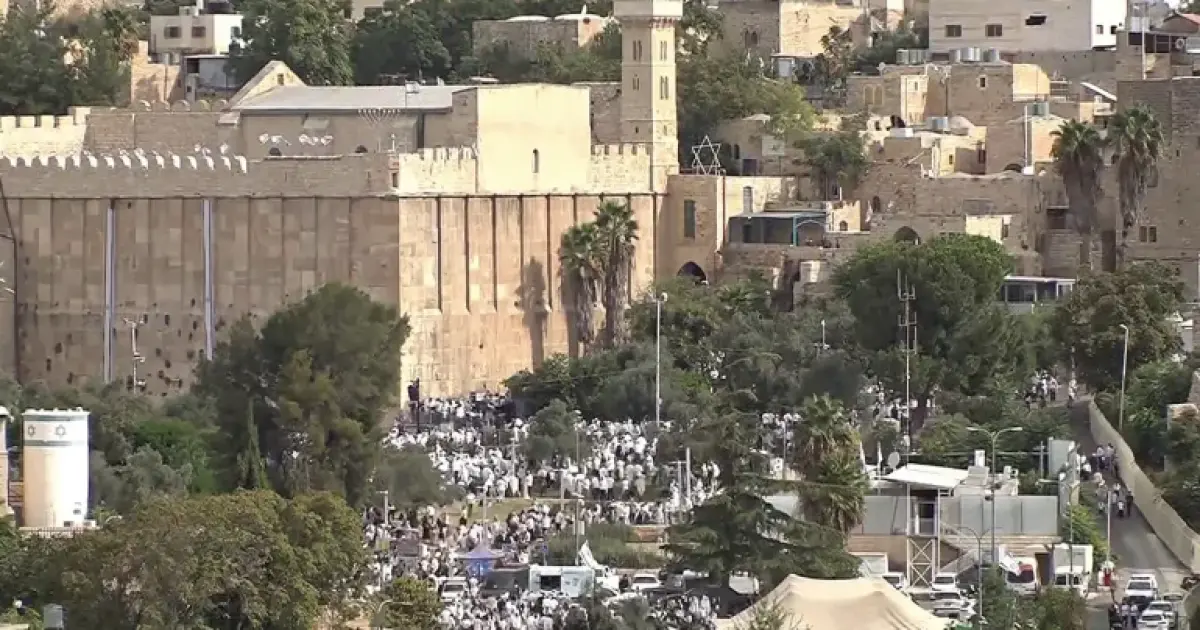 بن غفير يقتحم الحرم الإبراهيمي وسط إغلاق المصلى الفلسطيني وتدخل عسكري مكثف