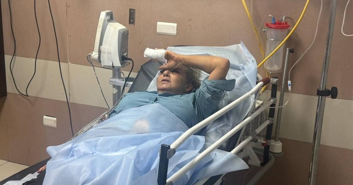 اعتداء مستوطنين على مصورة "واشنطن بوست" في أبو فلاح.. ضرب وركل لأكثر من عشر دقائق