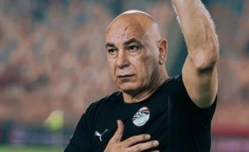 تمديد عقد حسام حسن مدرب المنتخب المصري حتى 2030