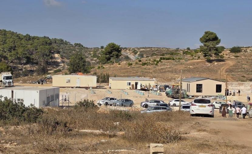 مستوطنون يعيدون إنشاء مستوطنة «غانيم» شرق جنين بعد 21 عاماً من إخلائها