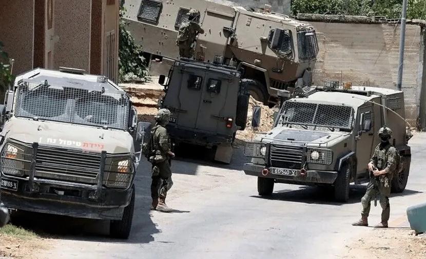 إغلاق المداخل وحواجز البوابة.. قيود جديدة على تنقل الفلسطينيين في الضفة