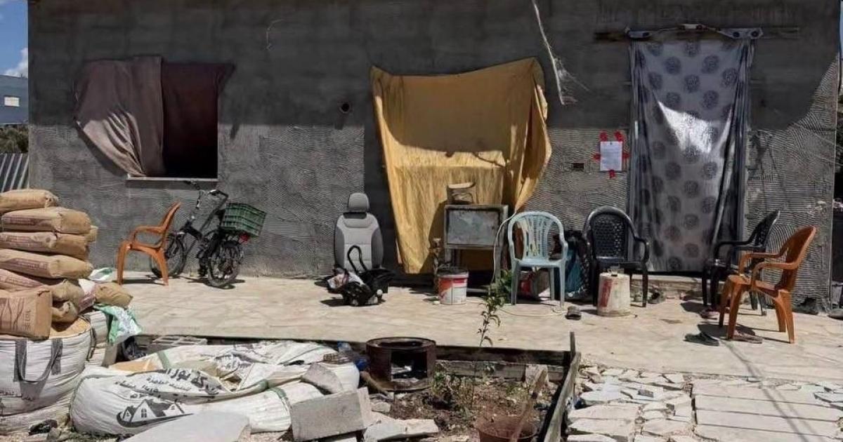 الاحتلال يُخطر بهدم منزل نازح من مخيم طولكرم في شويكة