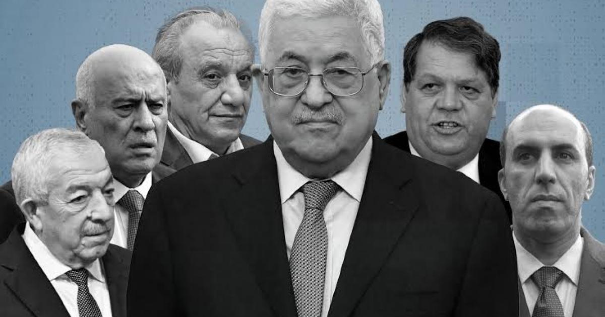استطلاع: 79% من الفلسطينيين يرون السلطة عبئاً و70% يطالبون برحيل عباس