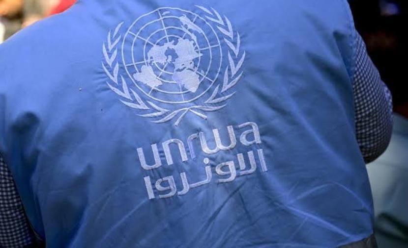 الأونروا بغزة.. تجمع الموظفين يرفض التسريح ويحذر من انهيار الخدمات