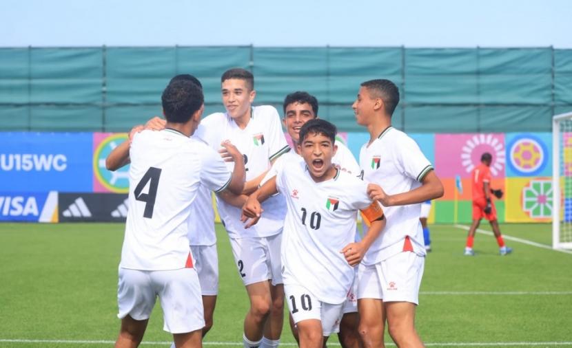فوز ساحق للفلسطينيين بـ 6 أهداف في افتتاحية كأس العالم تحت 15 عاماً