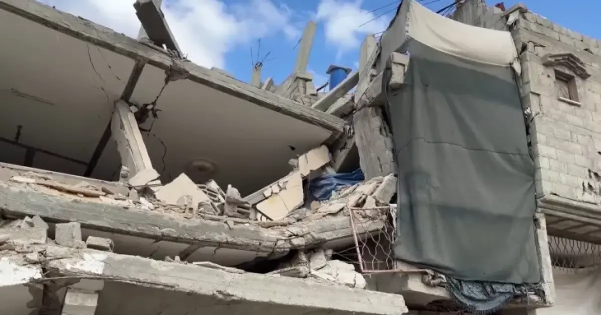 استشهاد شاب عبد ربه الأشوح بانزلاق منزل متضرر في غرب غزة