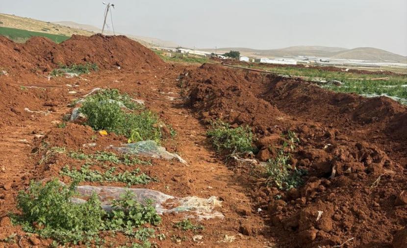 البيدر": تدمير خطوط المياه والمحاصيل في سهل البقيعة بالأغوار الشمالية