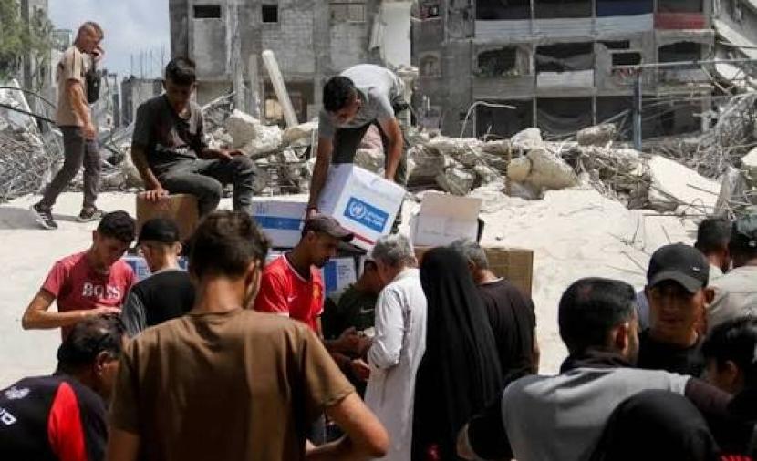 مختص اقتصادي: تقليص مساعدات "الأغذية العالمي" يهدد غزة بركود حاد ومجاعة