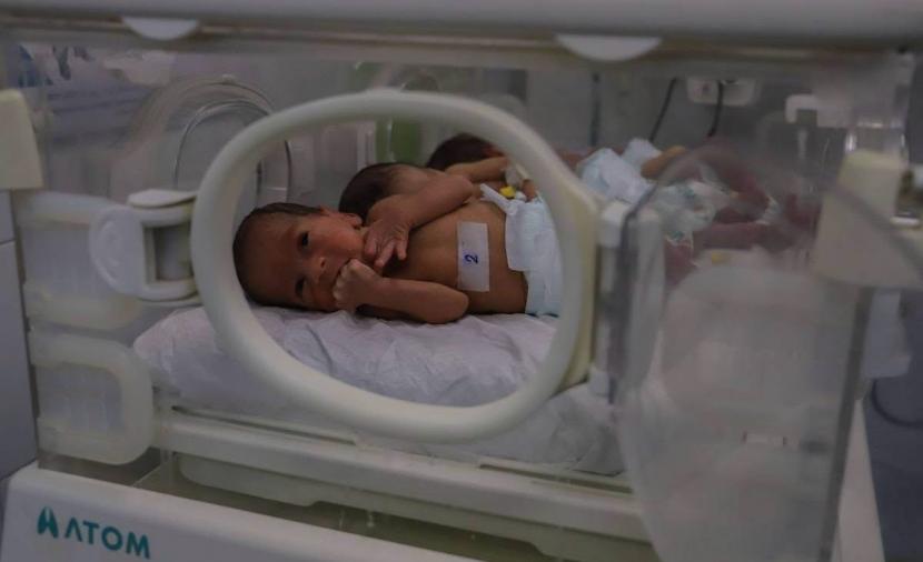 الصحة في غزة: توقف معظم محطات الأكسجين يهدد مرضى العناية المكثفة والحضانات