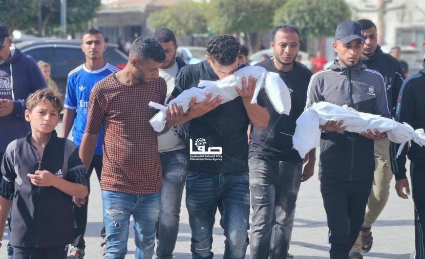 وفاة رضيعتين بحريق في خيمة نازحين بمواصي خان يونس